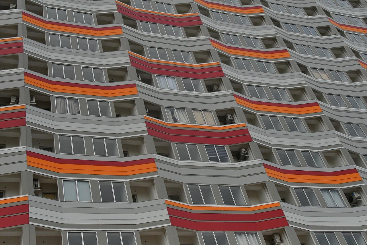 Pourquoi_ne_faut_il_pas_monter_un_meuble_par_la_fenêtre_avec_des_cordes?