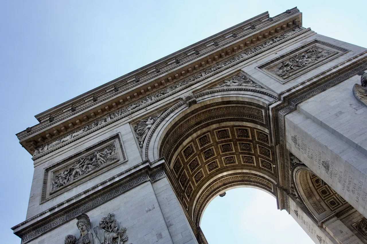 Transformer_un_déménagement_parisien_en_une_expérience_facile_et_organisée